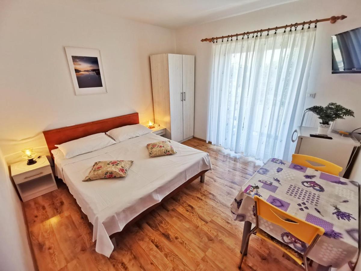 Apartments Sokolic 内里吉恩 外观 照片